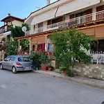 Apostolos Paralia Dionisiou