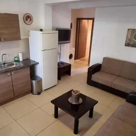 Апартаменты Apostolos *